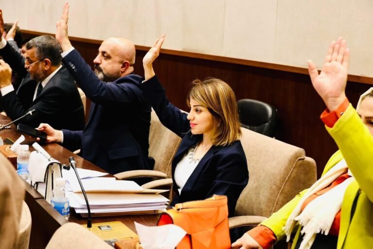 مجلس النوّاب العراقي يُصَوِّت بالأغلبيّة